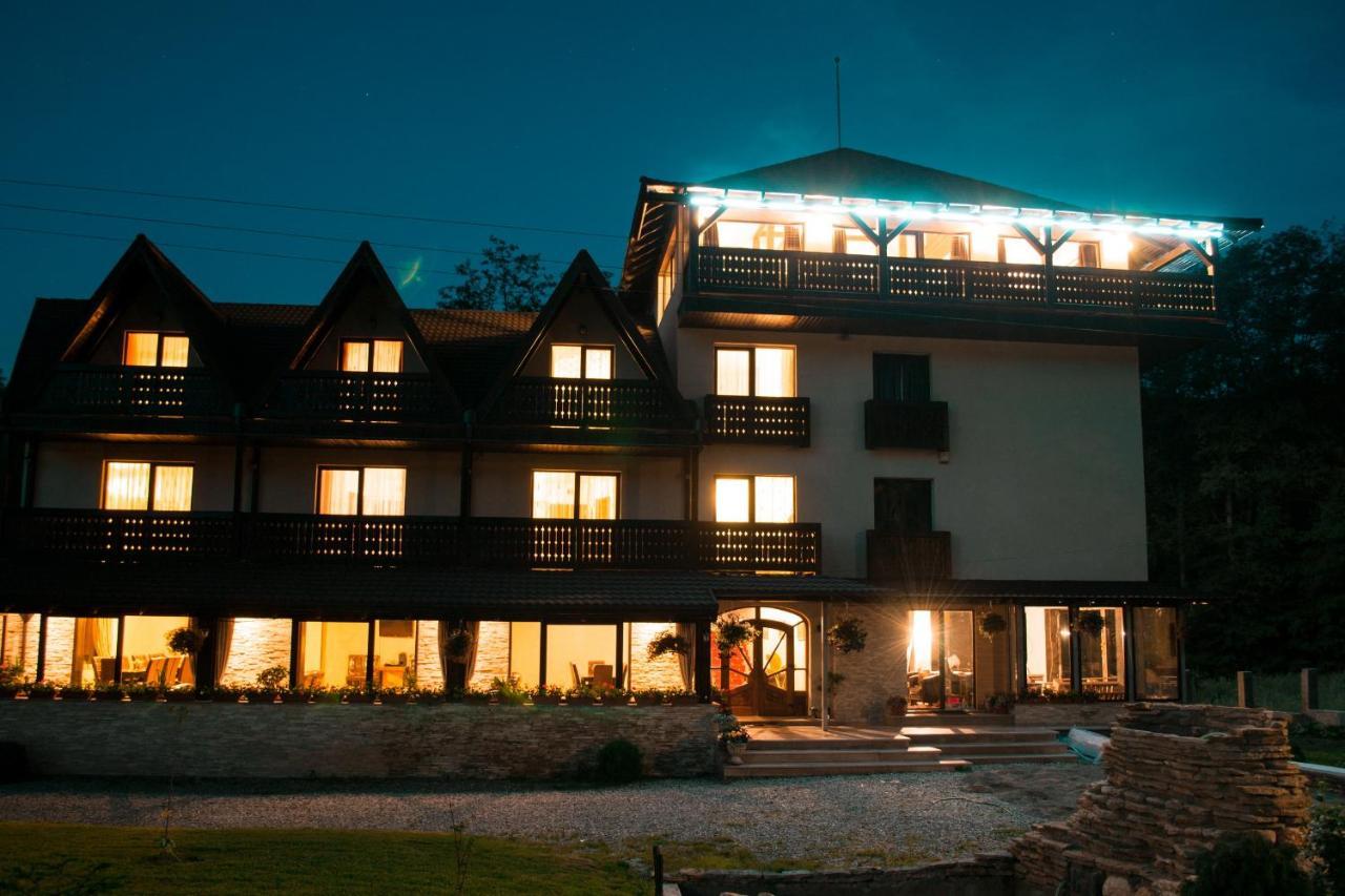 Hanul Simon Pensiune & Restaurant Bran  Exterior foto